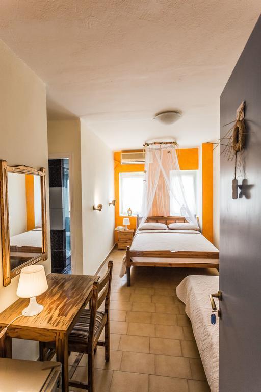 Assini Hotel Tolón