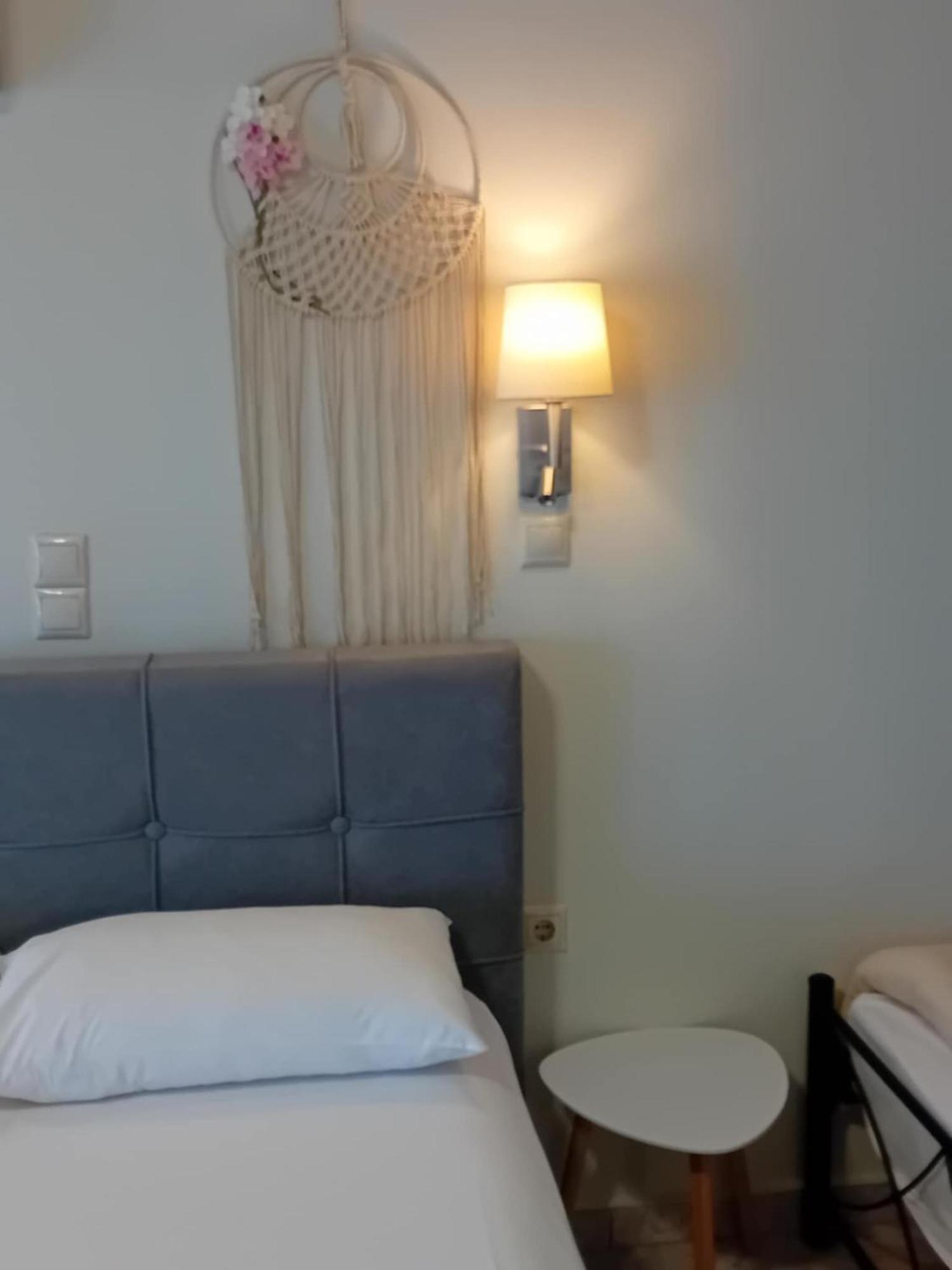 Assini Beach Hotel 2*
