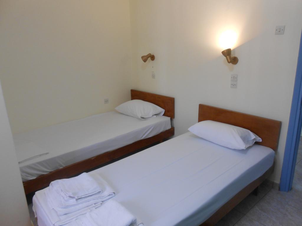 Assini Hotel 2*