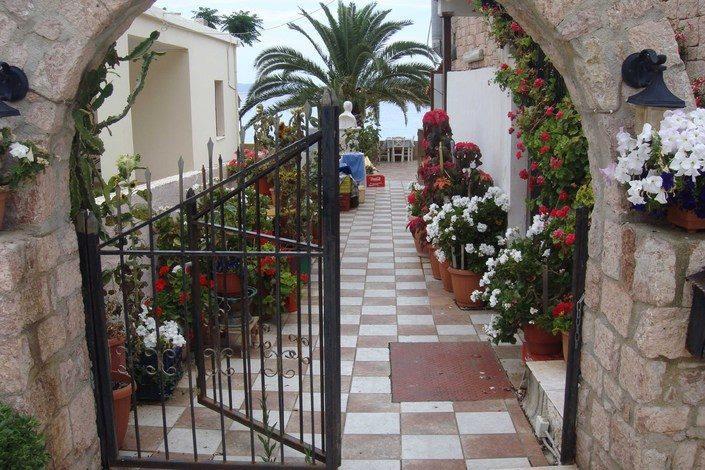 Assini Hotel